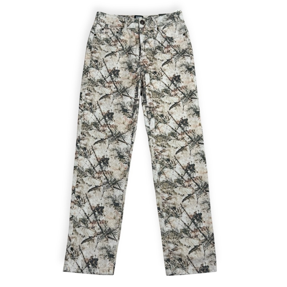 BDG High-Waisted Slim Straight Jean Cream Brown Green Camouflage Print Size 25 - Picture 3 of 8